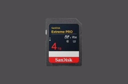 The first SD card with a capacity of 4TB was unveiled by SanDisk